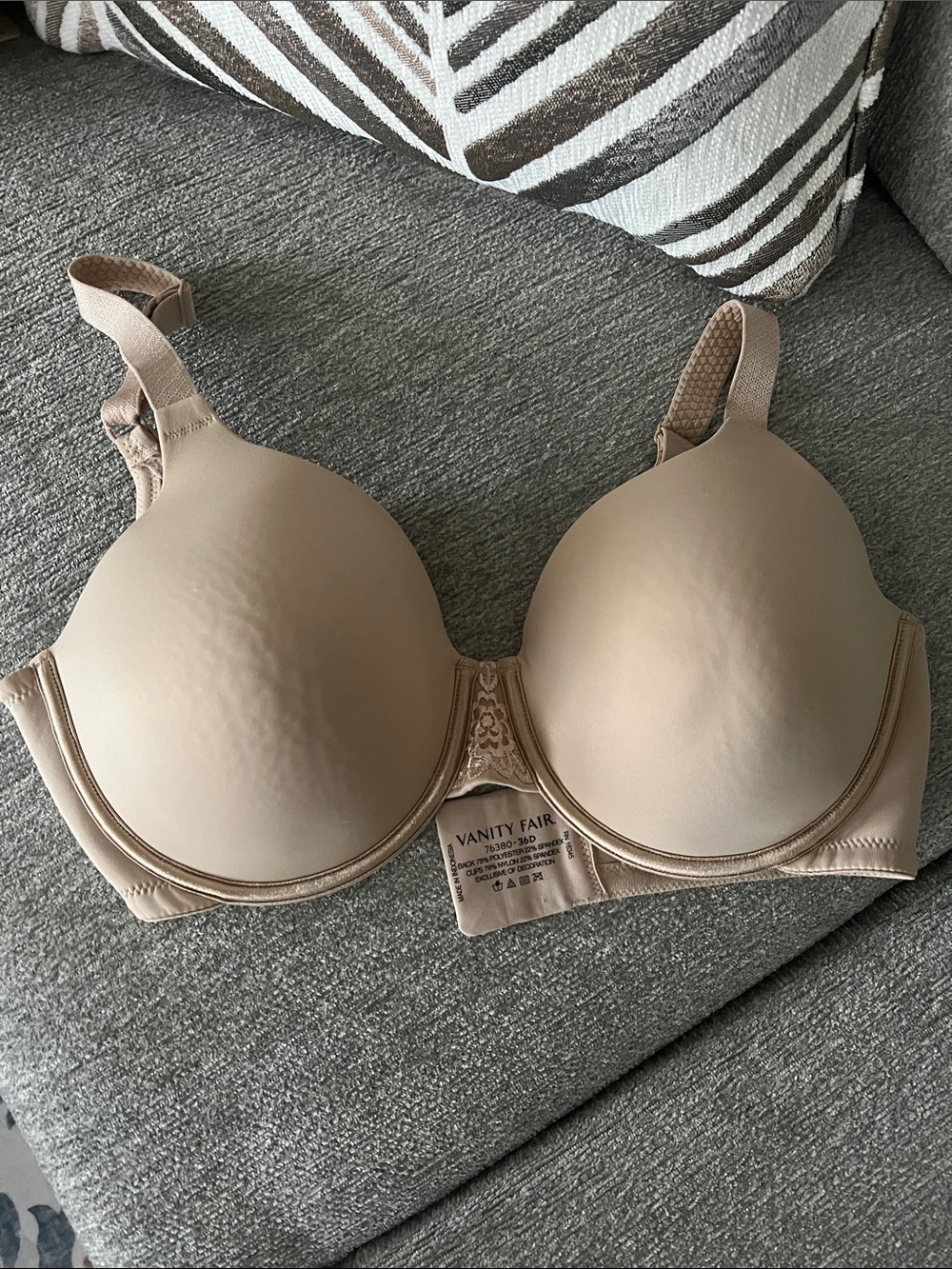 Like New Vanity Fair Bra